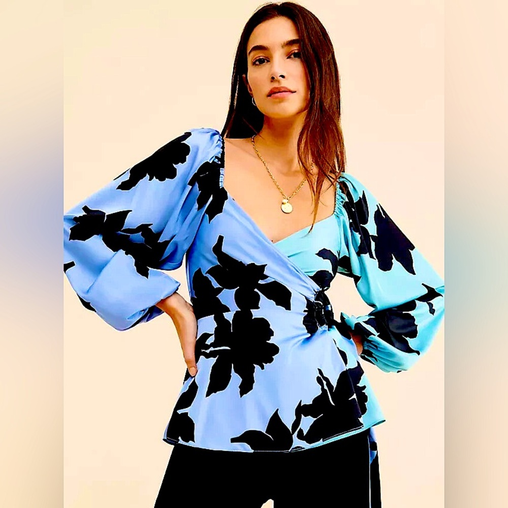 NWT Hutch Shadow Floral Wrap Blouse